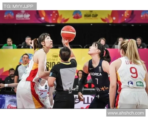 女篮精彩对决太阳队与火花队直播全程回顾与分析